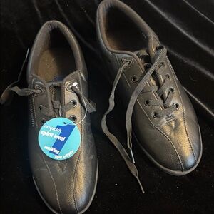 New Easy Spirit AP1 Walking Leather Lace-Up Casual Sneaker Shoe Black Womens 7.5